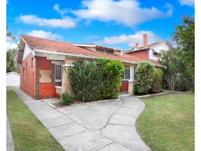 28 Yendon Road, Carnegie VIC 3163