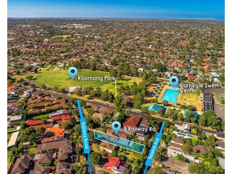 5 Railway Road, Carnegie VIC 3163
