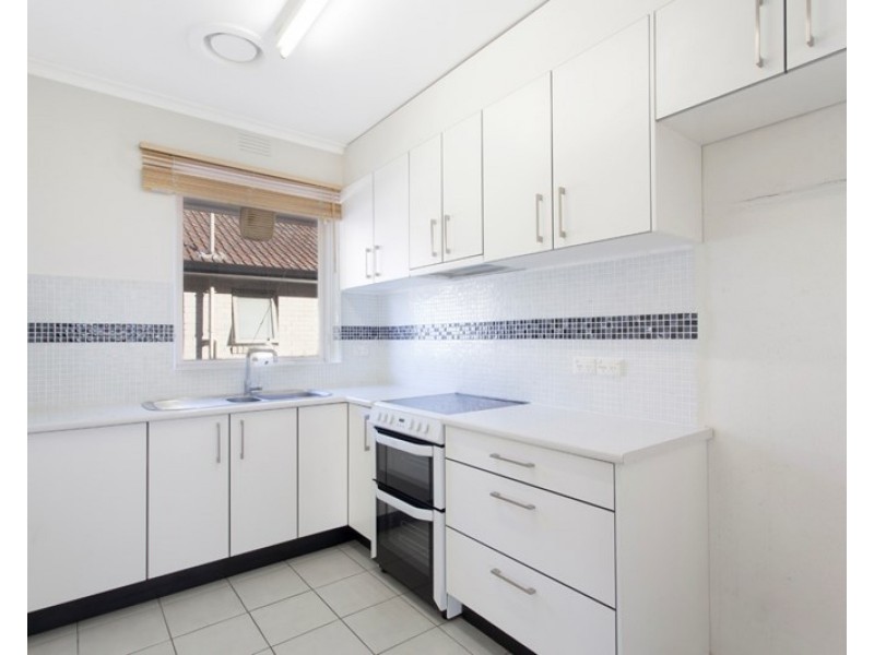 8/15 Rosstown Road, Carnegie VIC 3163