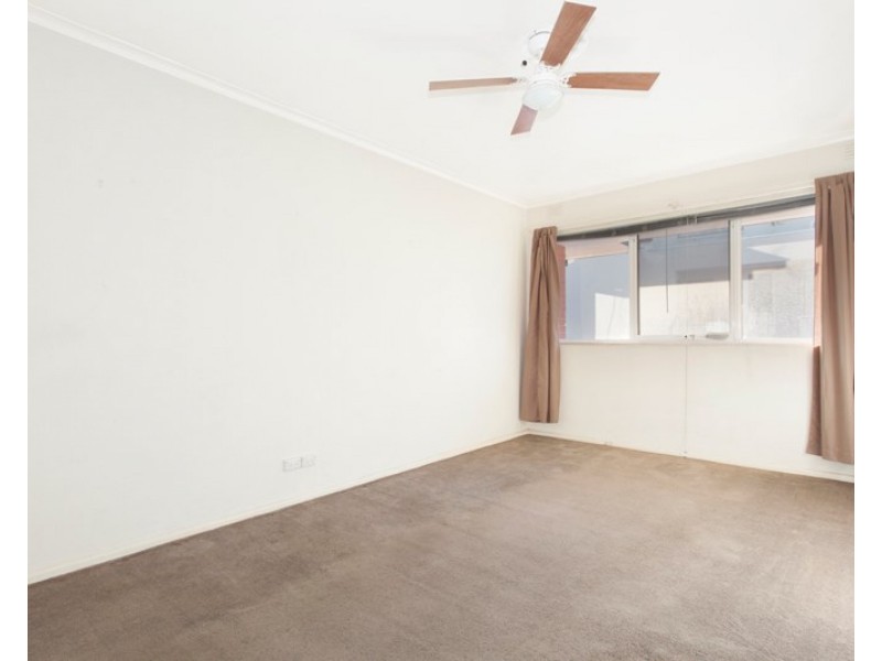 8/15 Rosstown Road, Carnegie VIC 3163