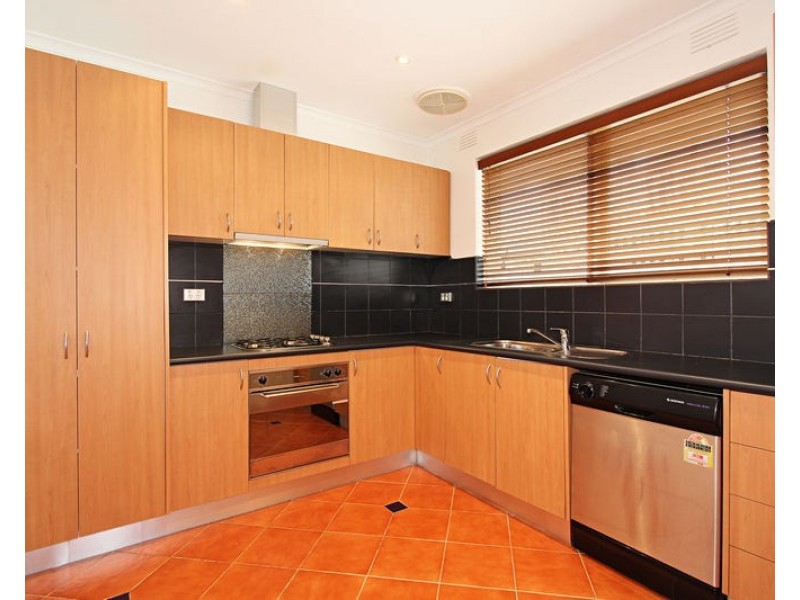 4/29-31 Toolambool Road, Carnegie VIC 3163