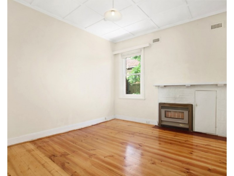 4 Nirvana Avenue, Malvern East VIC 3145