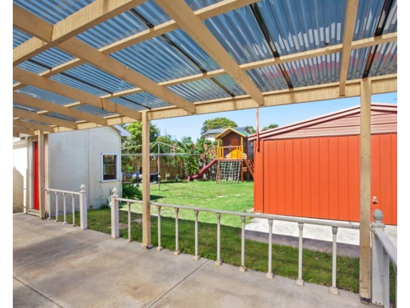 4 Nirvana Avenue, Malvern East VIC 3145