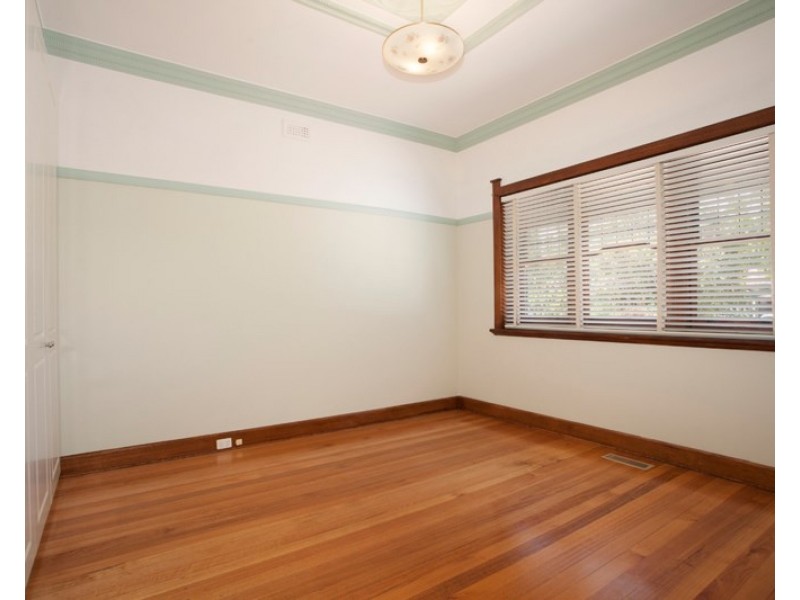 52 Moorookyle Avenue, Hughesdale VIC 3166