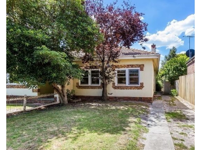 34 El Nido Grove, Carnegie VIC 3163
