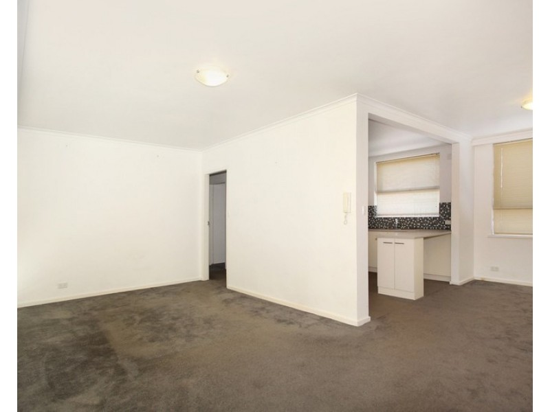 4/1150 Dandenong Road, Carnegie VIC 3163