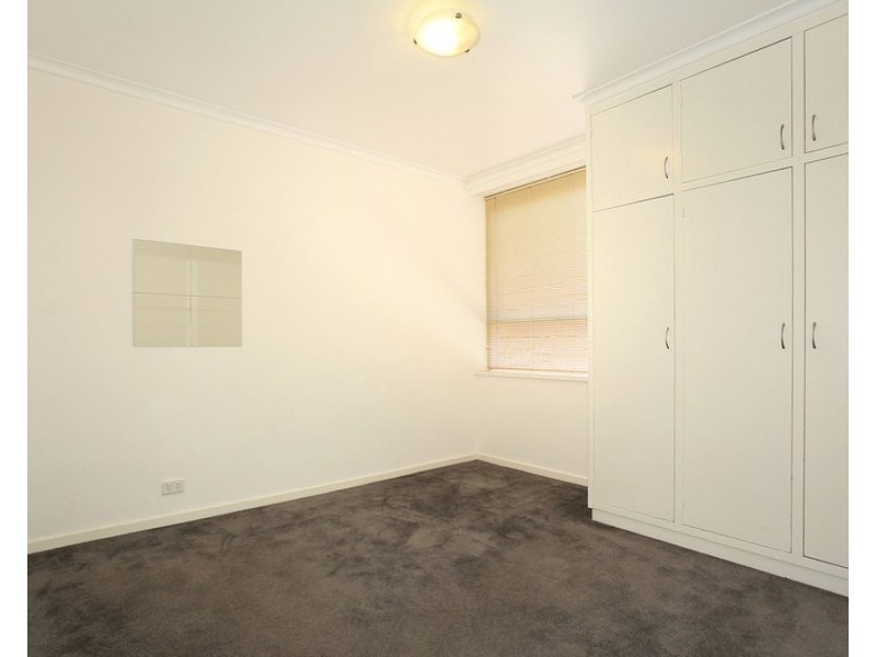 4/1150 Dandenong Road, Carnegie VIC 3163
