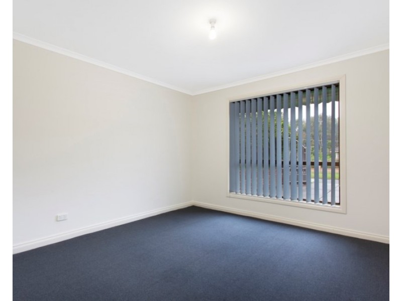 84 Drummond Street, Chadstone VIC 3148