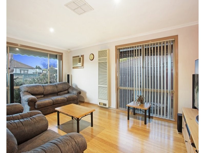 1/48 St James Avenue, Springvale VIC 3171