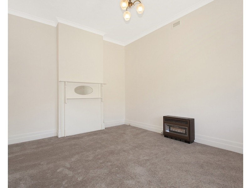 12 Graceburn Avenue, Carnegie VIC 3163