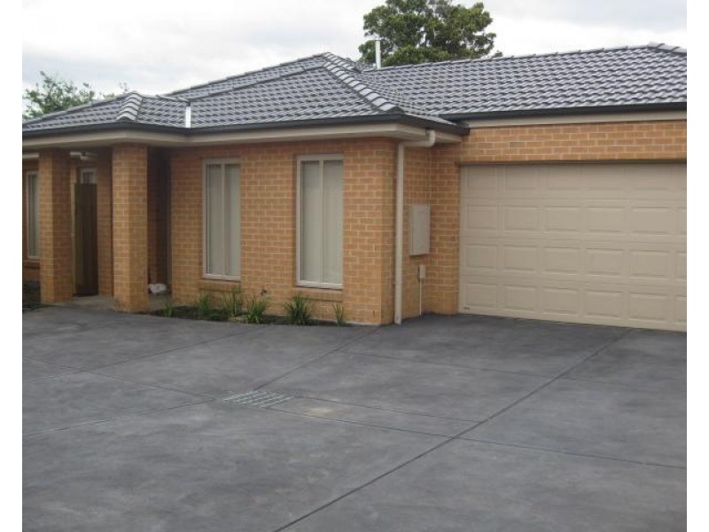 2/5 MURDO Road, Clayton VIC 3168