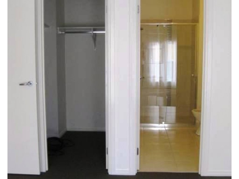 2/5 MURDO Road, Clayton VIC 3168