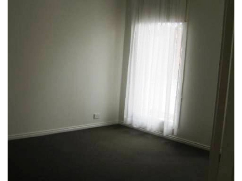 2/5 MURDO Road, Clayton VIC 3168