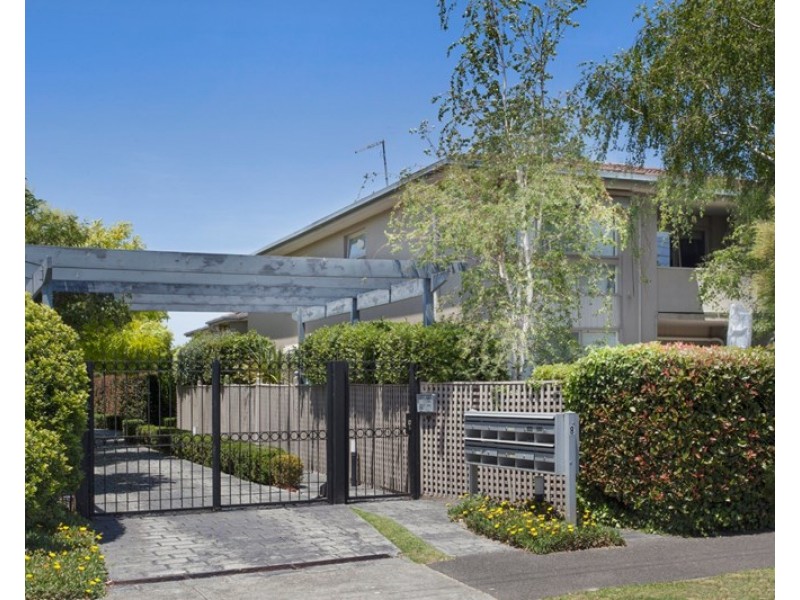 10/8 Cavendish Place, Brighton VIC 3186
