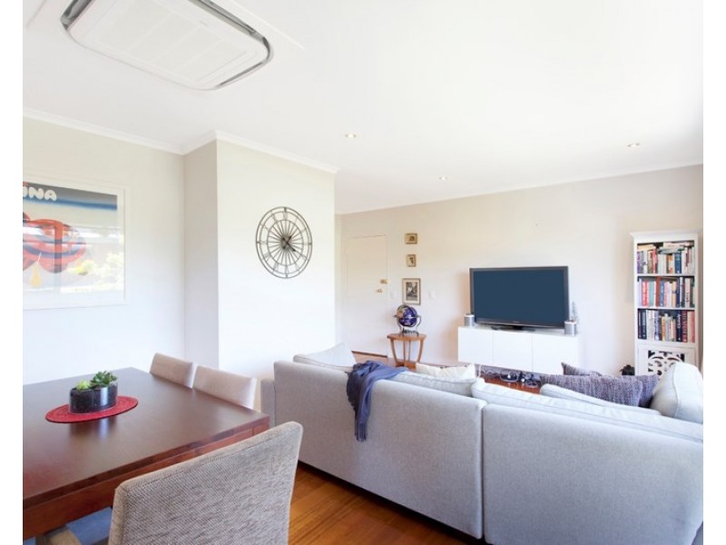 10/8 Cavendish Place, Brighton VIC 3186