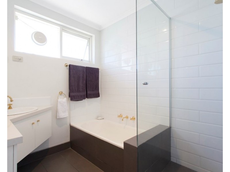 10/8 Cavendish Place, Brighton VIC 3186