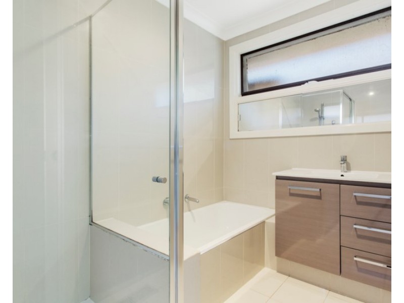 2/19 Howe Street, Murrumbeena VIC 3163