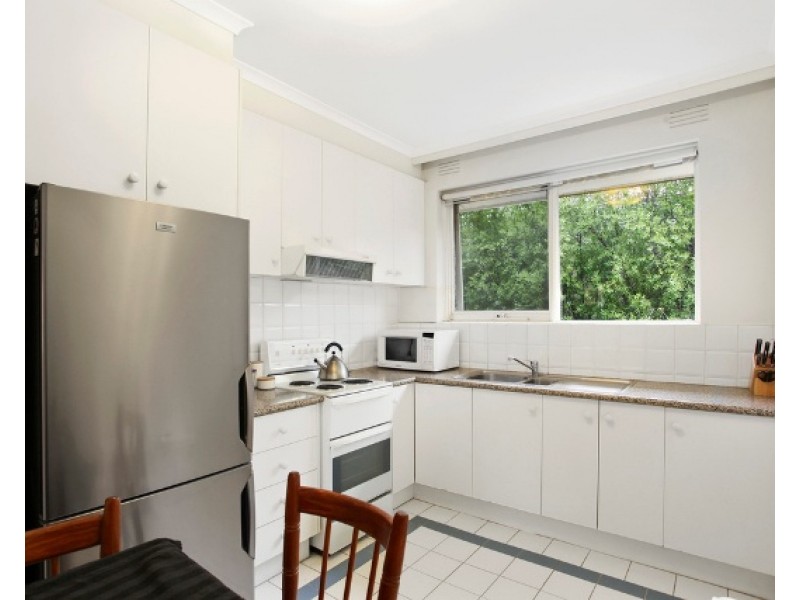 4/1129 Dandenong Road, Malvern East VIC 3145