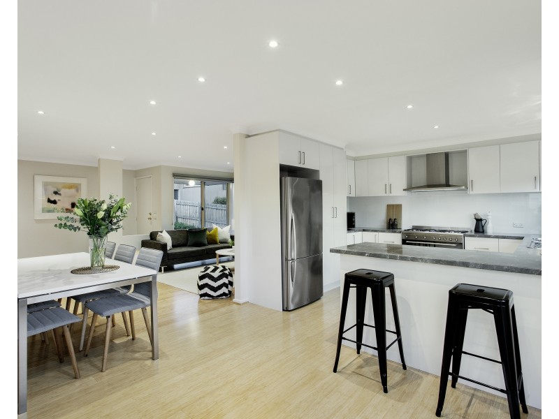 2/73 Bignell Road, Bentleigh East VIC 3165