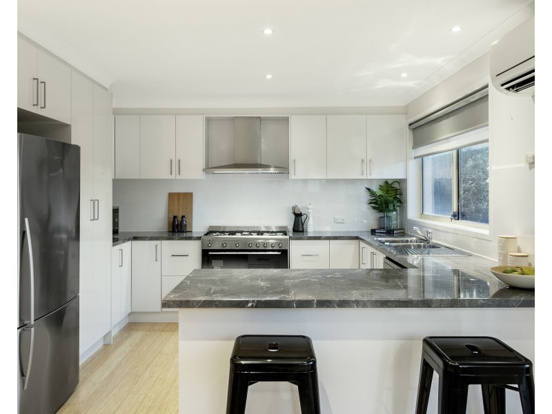 2/73 Bignell Road, Bentleigh East VIC 3165