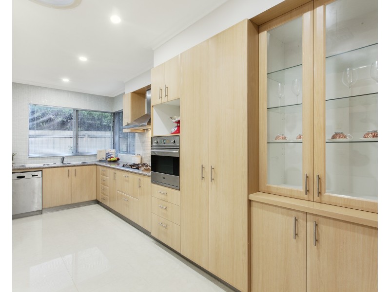 5 McLaurin Road, Carnegie VIC 3163