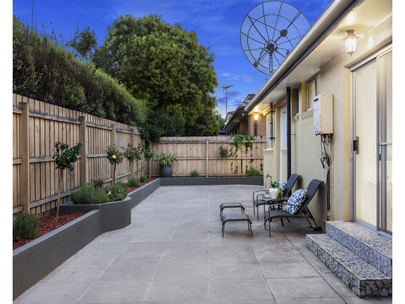 5 McLaurin Road, Carnegie VIC 3163