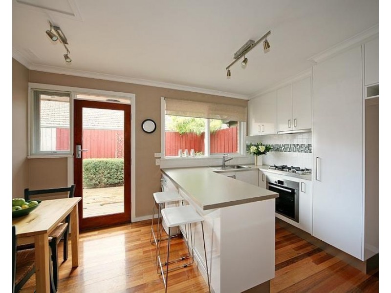 2/43 Belsize Avenue, Carnegie VIC 3163