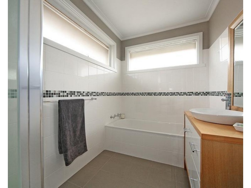 2/43 Belsize Avenue, Carnegie VIC 3163