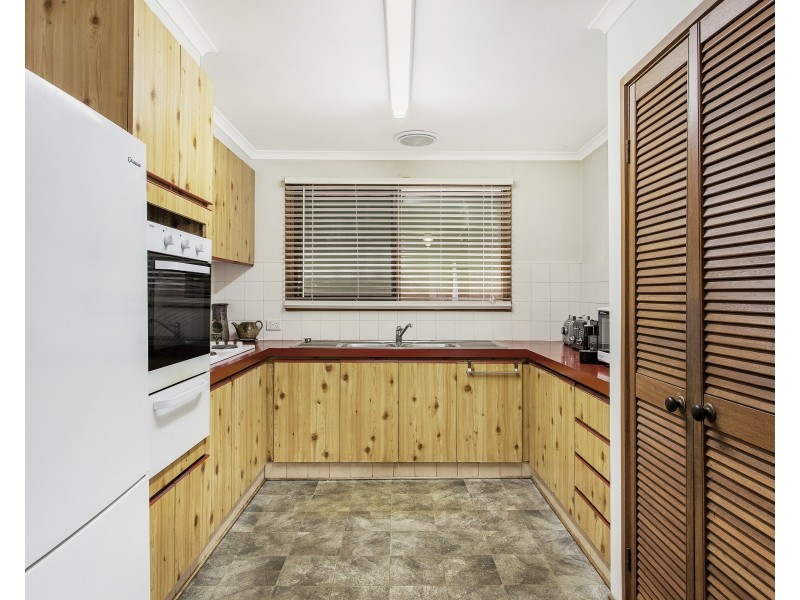 12 Wahroongaa Crescent, Murrumbeena VIC 3163