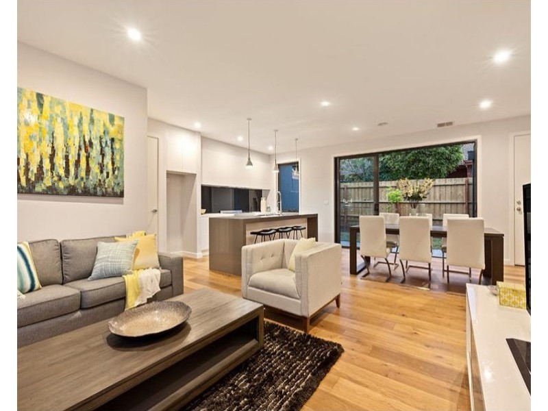 6 Kangaroo Road, Murrumbeena VIC 3163