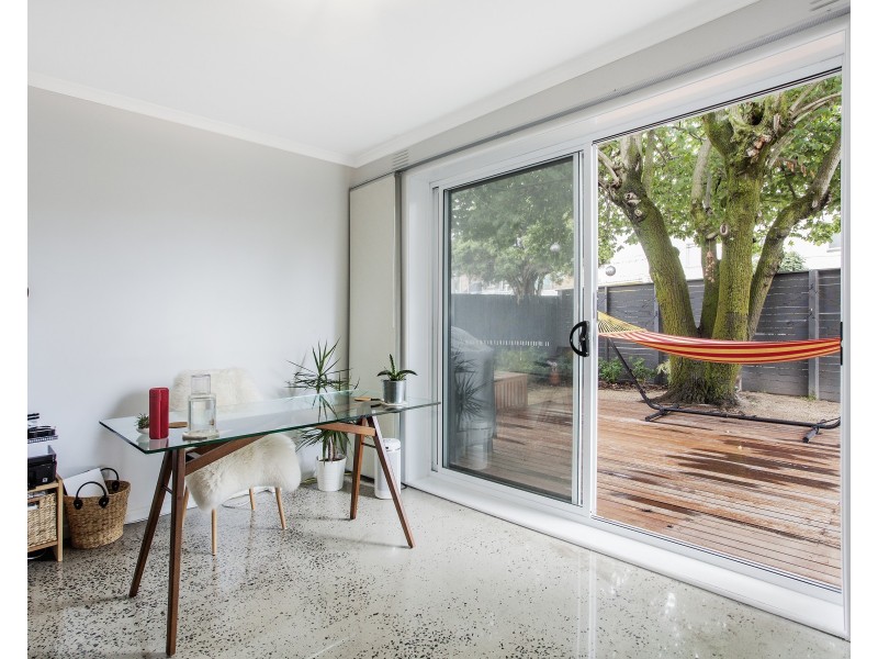 1/158 Kangaroo Road, Hughesdale VIC 3166