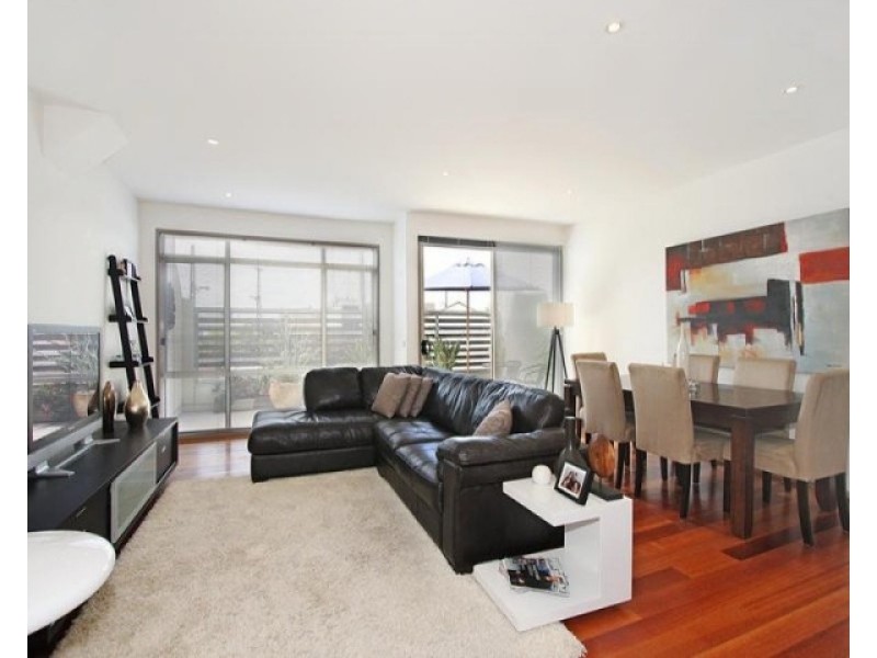 8/100 Poath Road, Hughesdale VIC 3166