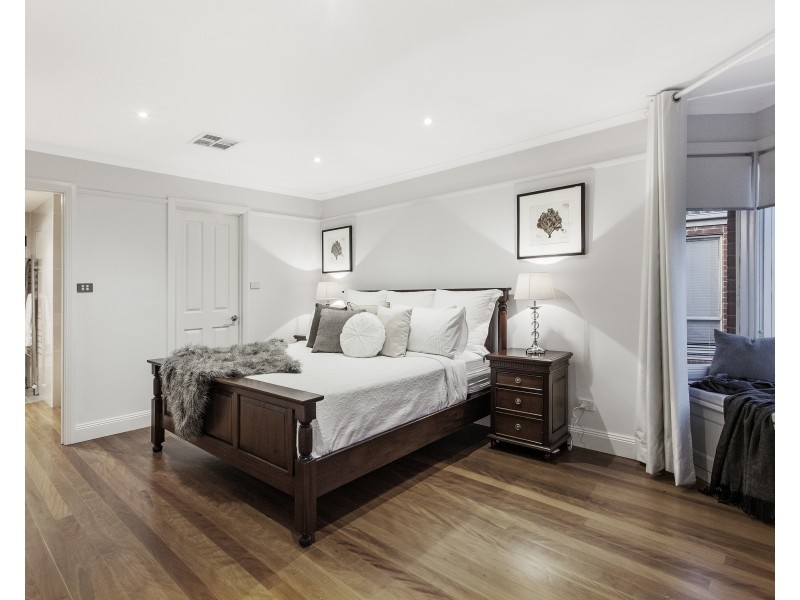 10 Argyle Close, Hughesdale VIC 3166