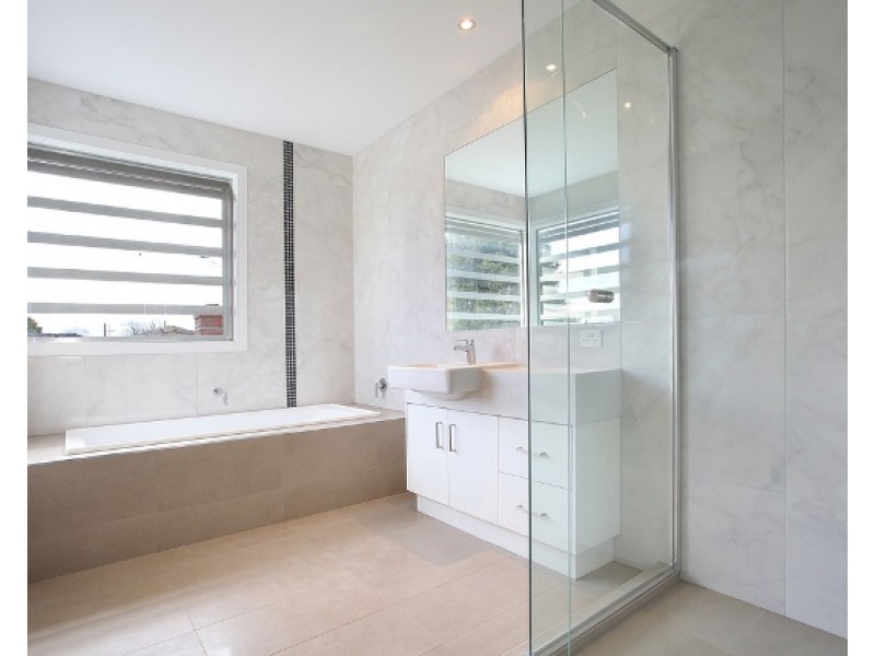 51A Kinlock Avenue, Murrumbeena VIC 3163