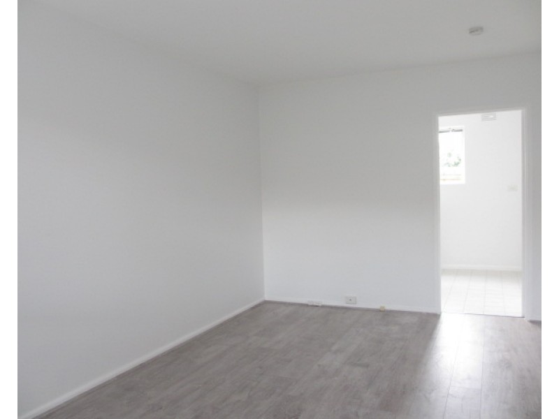 4/32 Madden Avenue, Carnegie VIC 3163