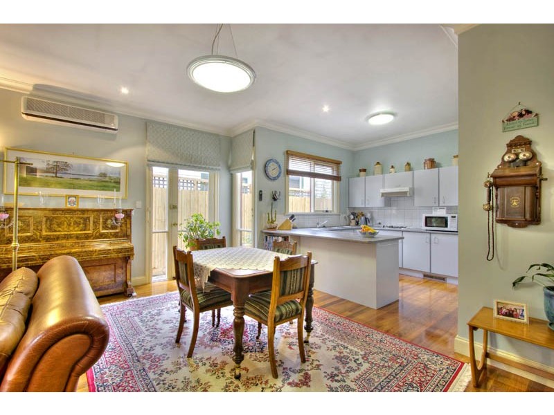 21 Chestnut Street, Carnegie VIC 3163