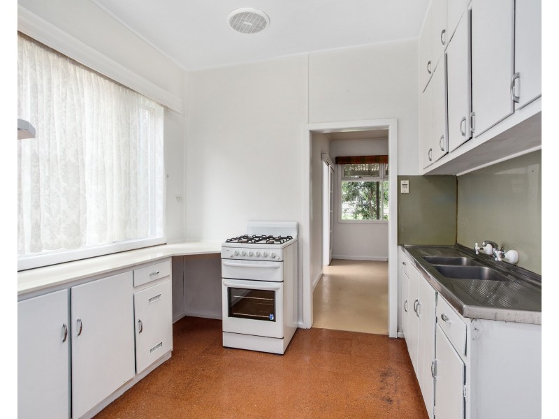 10 Walnut Street, Carnegie VIC 3163