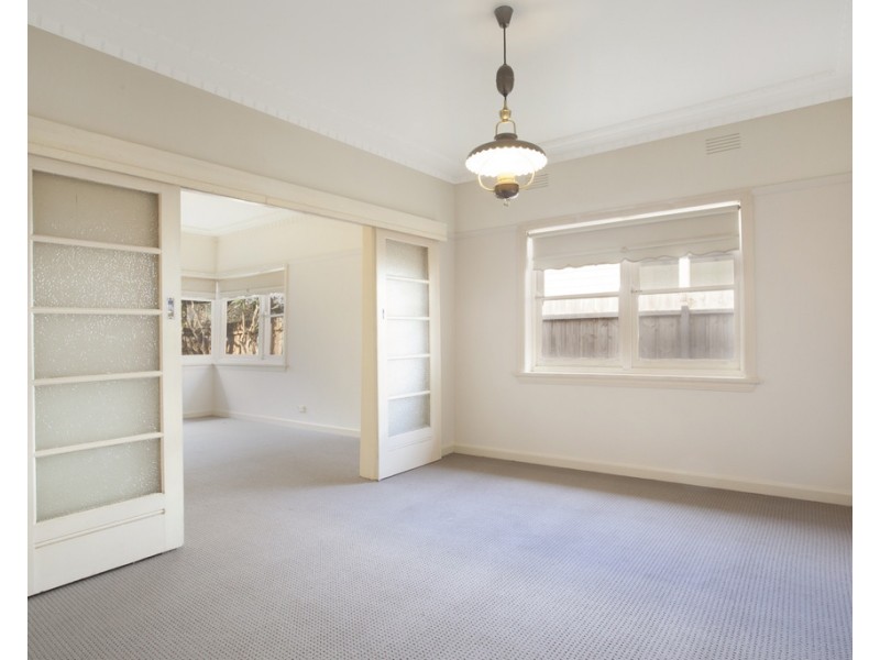 44 Murrumbeena Crescent, Murrumbeena VIC 3163