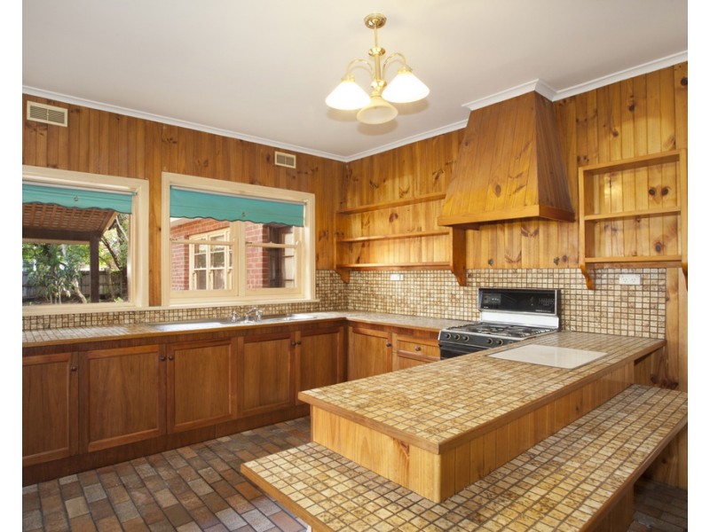 44 Murrumbeena Crescent, Murrumbeena VIC 3163