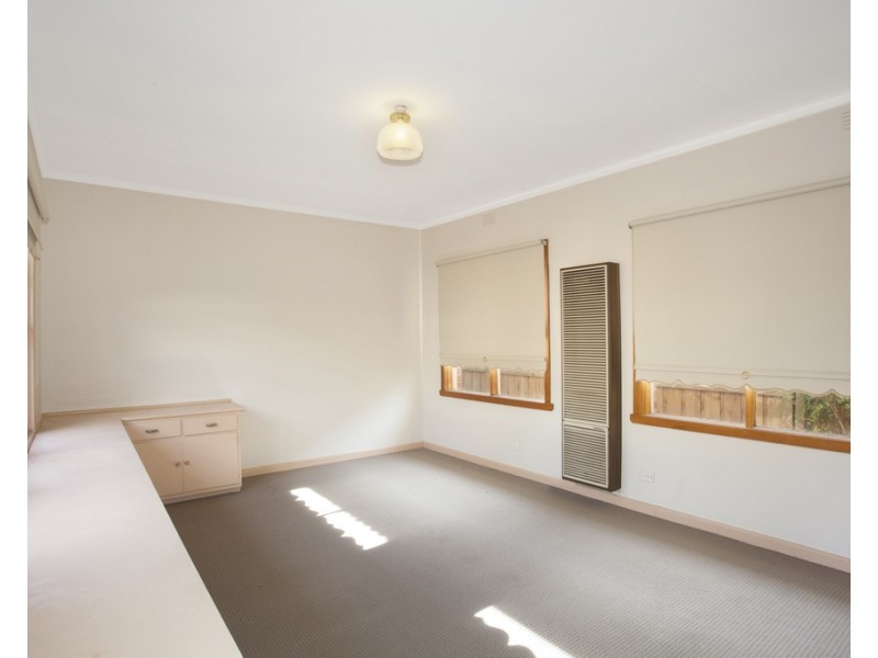 44 Murrumbeena Crescent, Murrumbeena VIC 3163