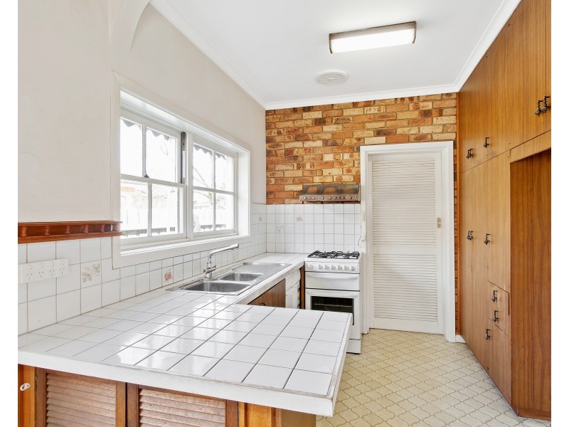 10 Wards Grove, Bentleigh East VIC 3165