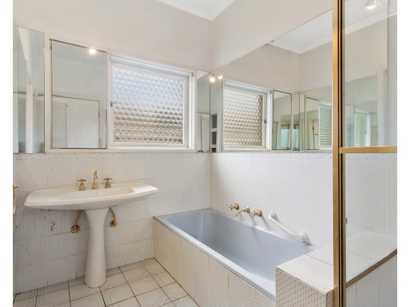 10 Wards Grove, Bentleigh East VIC 3165