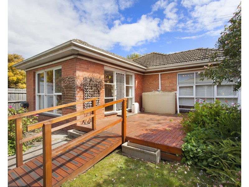 10 Wards Grove, Bentleigh East VIC 3165
