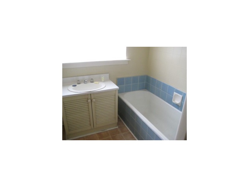 4 Wallace Avenue, Murrumbeena VIC 3163