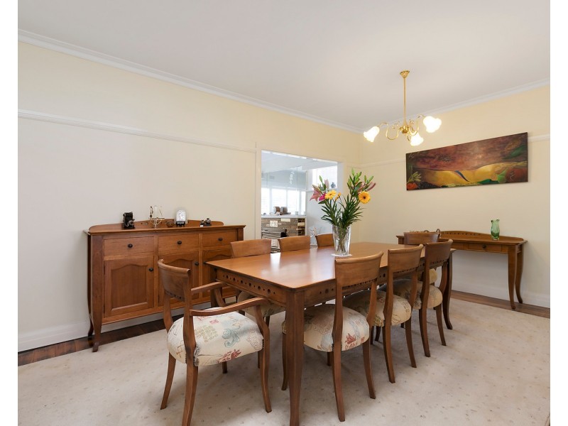 8 Wallace Avenue, Murrumbeena VIC 3163