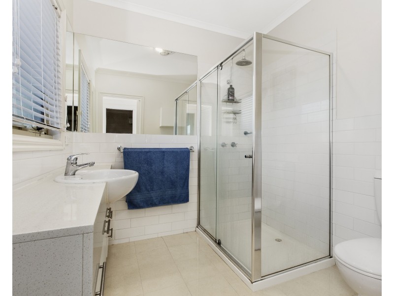 2/26 Dallas Avenue, Hughesdale VIC 3166