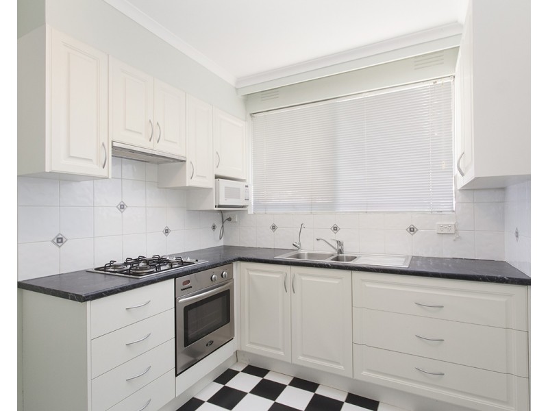 10/12 St Huberts Road, Carnegie VIC 3163