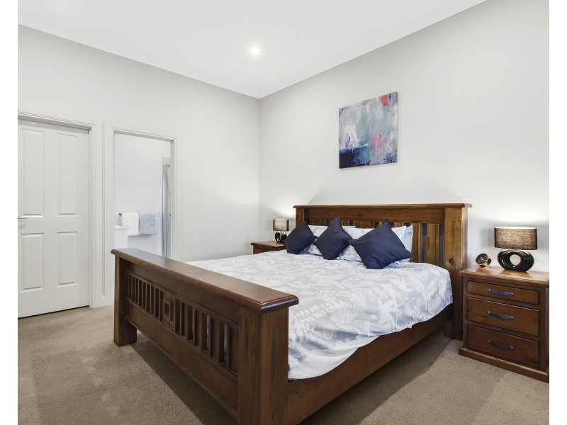 1/54 Willesden Road, Hughesdale VIC 3166