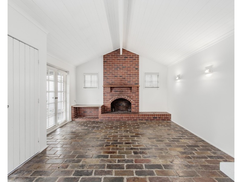 34 Oakdene Crescent, Carnegie VIC 3163