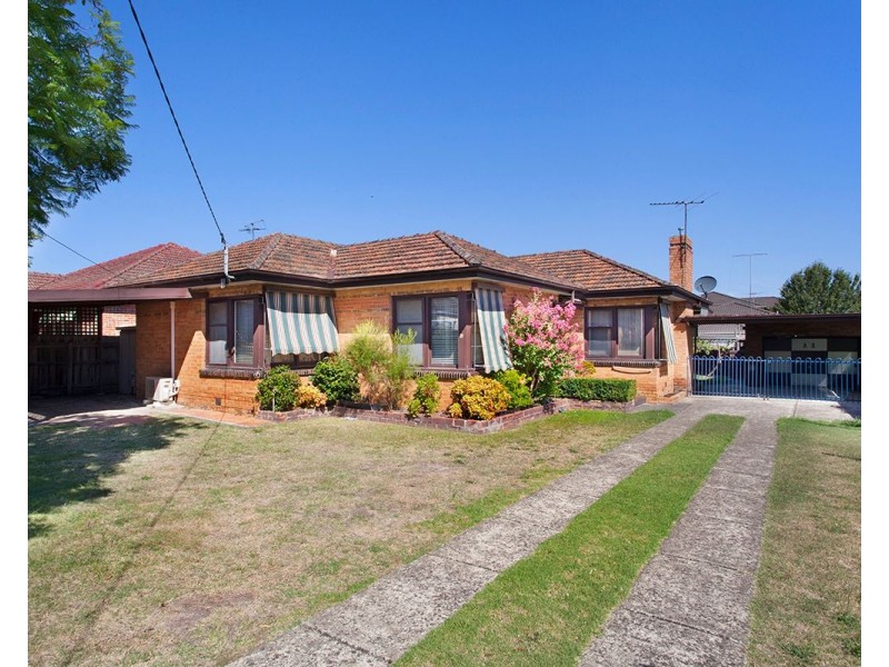 21 McLaurin Road, Carnegie VIC 3163